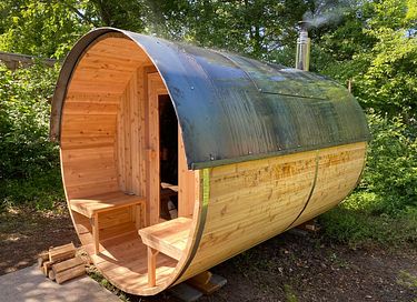 Een design bosvilla gemaakt van staal  - 3