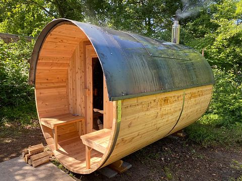 Een design bosvilla gemaakt van staal  - 3
