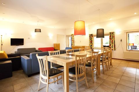 Maison familiale (12p) sur un parc dans les bois - 3