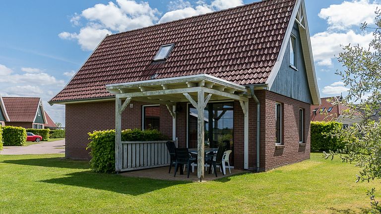 Waterfront holiday home with sauna - 1