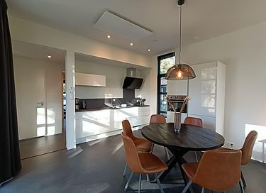 Design huis in een bosrijke omgeving - 3