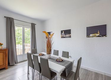 Vakantiehuis met veel ruimte en mooi zwembad - 27