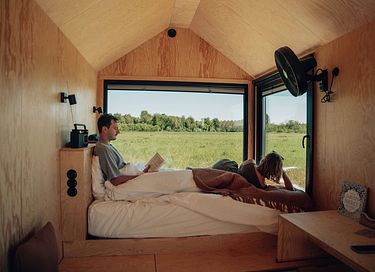 Tiny House aan een vijver in de Franse natuur - 3