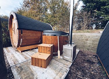 Wellness Pod with private hot tub and sauna - 2