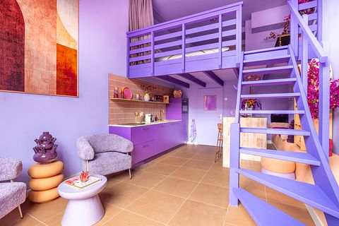 Stilvoll übernachten in einer violetten Oase - 5
