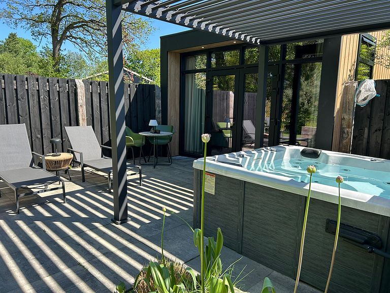 Wellness lodge with unobstructed view - 1