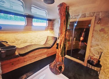Bateau-sauna privé avec un beau design - 5