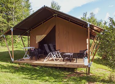 6-person safari tent with terrace