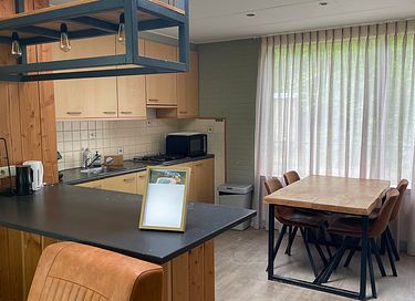 Huisdiervriendelijke bungalow op groen park - 6