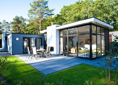 Vakantiehuis (6p) op waterrijk park