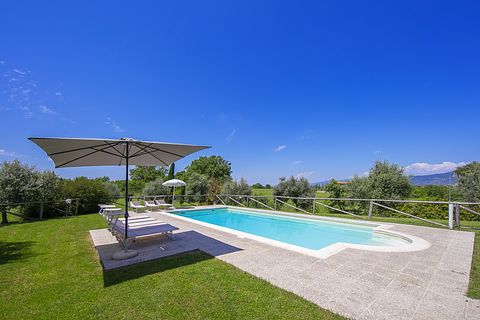 Vacation villa with pool in the countryside - 4