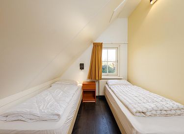 Familiehuis met grote tuin en sauna - 19