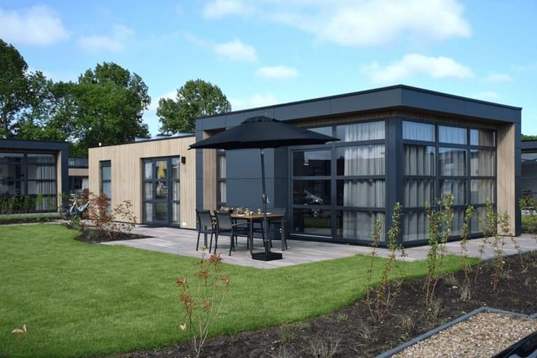 Luxe vakantiehuis aan het IJsslmeer - 1