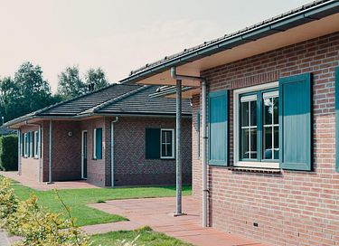 8-Personen-Bungalow mit überdachter Terrasse