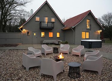 Luxe vakantievilla (12p) met glashuis - 3