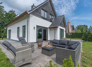 Spacious 10-person vacation villa on Texel - 26