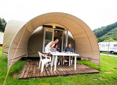 Schönes rundes Glampingzelt in den Ardennen