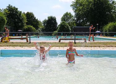 Gemütliches Safarizelt auf einem Freizeitpark - 19