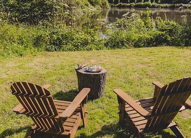 Tiny House in einem Wald und an einem See - 14
