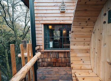 Luxury tree lodge with sauna - 30