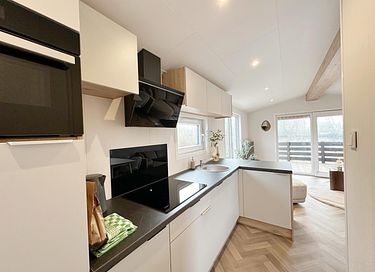 Chalet spacieux avec jardin et terrasse au bord de l'eau - 7