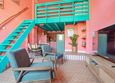 Farbenfrohes Loft mit Palmen in Breda - 4
