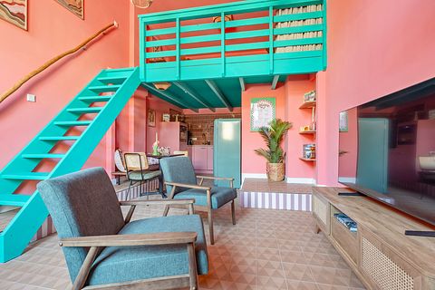 Farbenfrohes Loft mit Palmen in Breda - 4