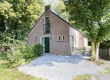 Maison familiale moderne et lumineuse avec grand jardin - 2