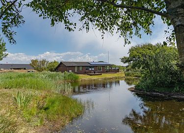 Vakantiehuis aan het water op een mooie plek