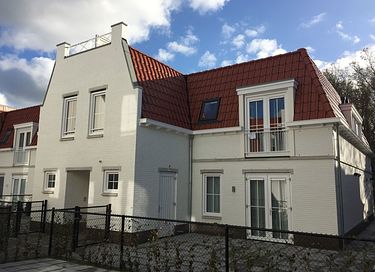 Celebrate holidays in Zeeland near the beach