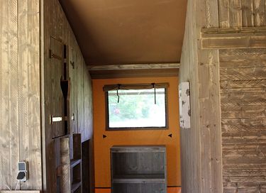 Family tent (7p) including kitchen and sanitary facilities - 7