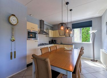 Ruime 8-persoons vakantiewoning aan het water - 6