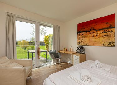 family villa with large garden near the sea - 18