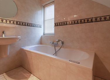 Home with wellness at waterfront resort - 15