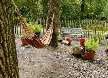 Gemütliche Waldhütte mit großem Garten in der Nähe von Ypern - 3