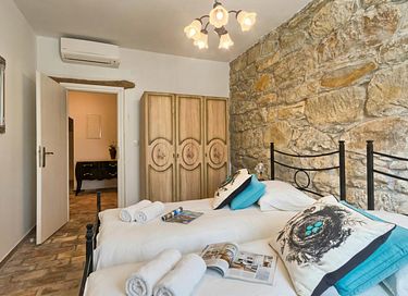 Luxe villa met zwembad en uitzicht - 36