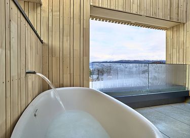 Luxuriöse Suite mit romantischem Außenpool - 17