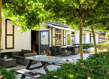 Chalet in het groen met modern comfort - 17