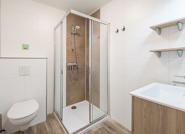 Familiewoning met uitzicht op natuurplas - 14
