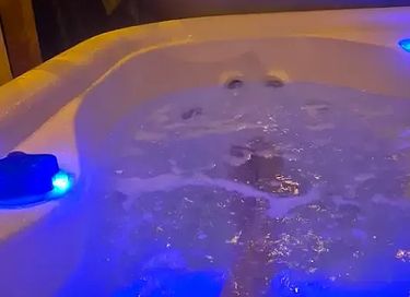 Waldhaus mit Jacuzzi - 13