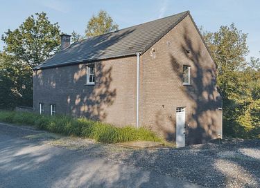 Holiday home with spacious terrace in the Ardennes - 26