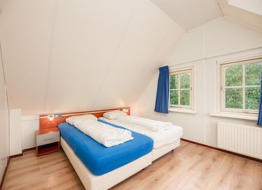 Vakantiehuis met trampoline en royale tuin - 12