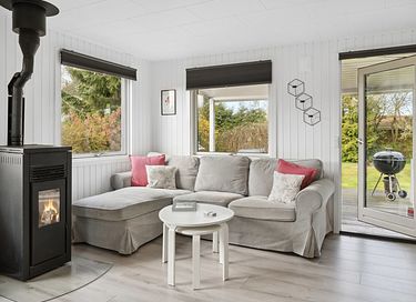 Vakantiehuis omringd door groen met tuin - 10