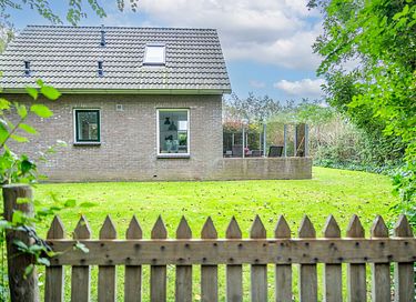Detached bungalow near a nature reserve - 16