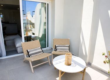 Penthouse mit Panoramablick und Swimmingpool - 20