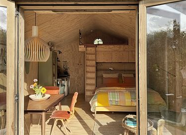 Maison enveloppante dans un magnifique jardin de cueillette - 8