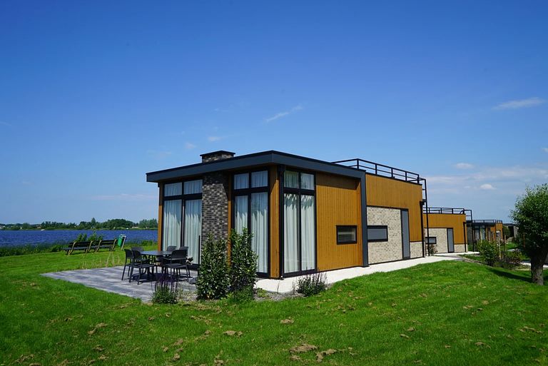 Chalet op mooi vakantiepark in Zuid-Holland - 1