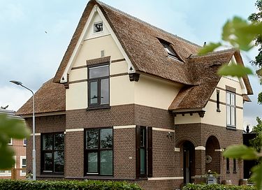 Verblijf in een stijlvol ingericht landhuis - 1