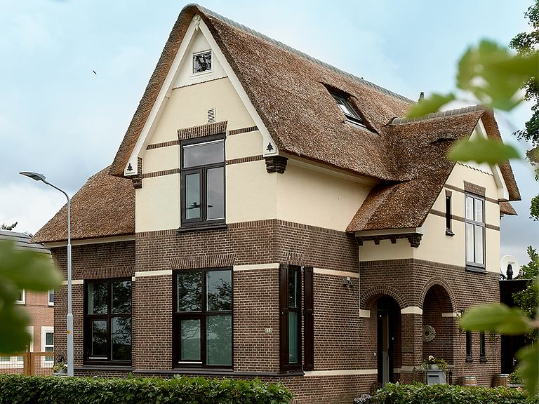Verblijf in een stijlvol ingericht landhuis - 1