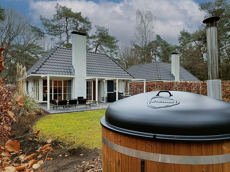 Luxe vakantiehuis (8p) met privé hottub - 1